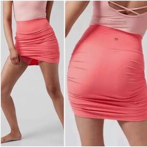 Athleta Transcend Skort Skirt Ruched Built in Shorts Coral Pink 837437 Small $79